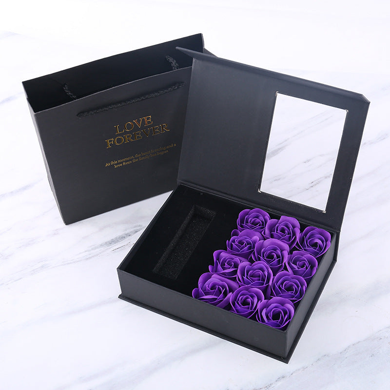 Necklace And Rose Gift Set
